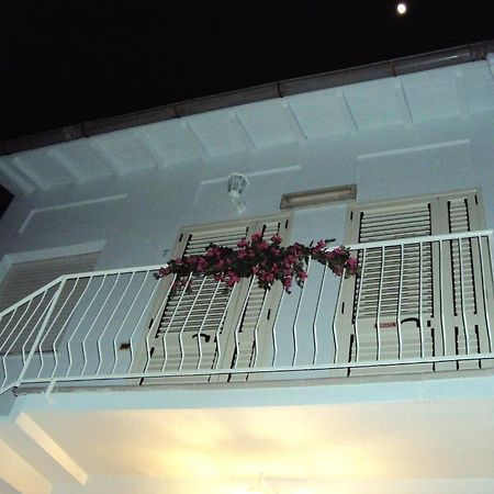 La Viareggina Hotel Viareggio Kültér fotó