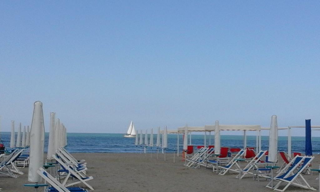 La Viareggina Hotel Viareggio Kültér fotó